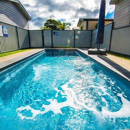 Clarence Head Caravan Park イルカ エクステリア 写真
